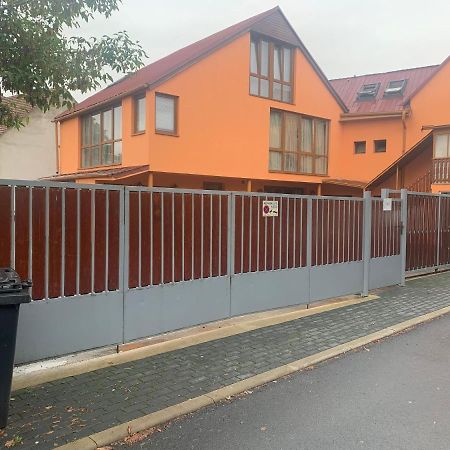 פראג 3 Apartments In 1 Location מראה חיצוני תמונה