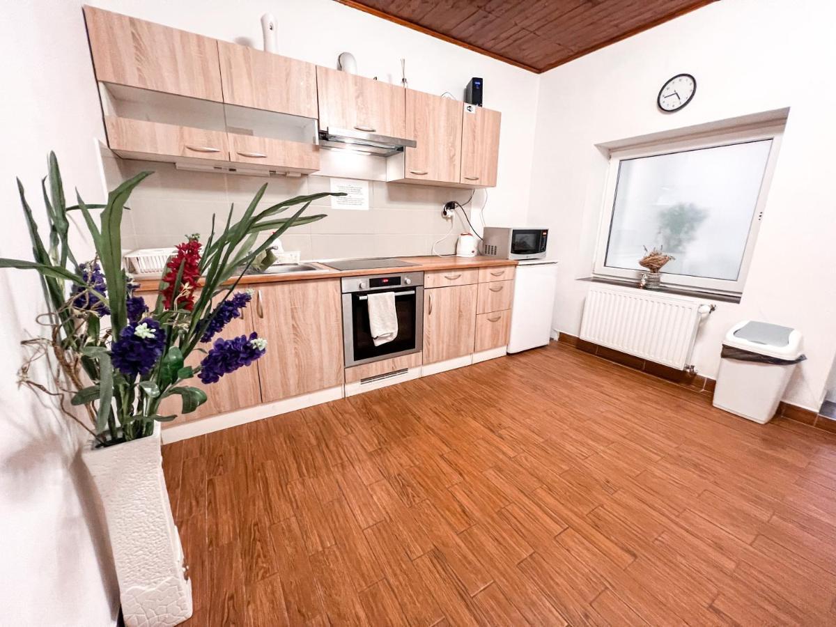 פראג 3 Apartments In 1 Location מראה חיצוני תמונה