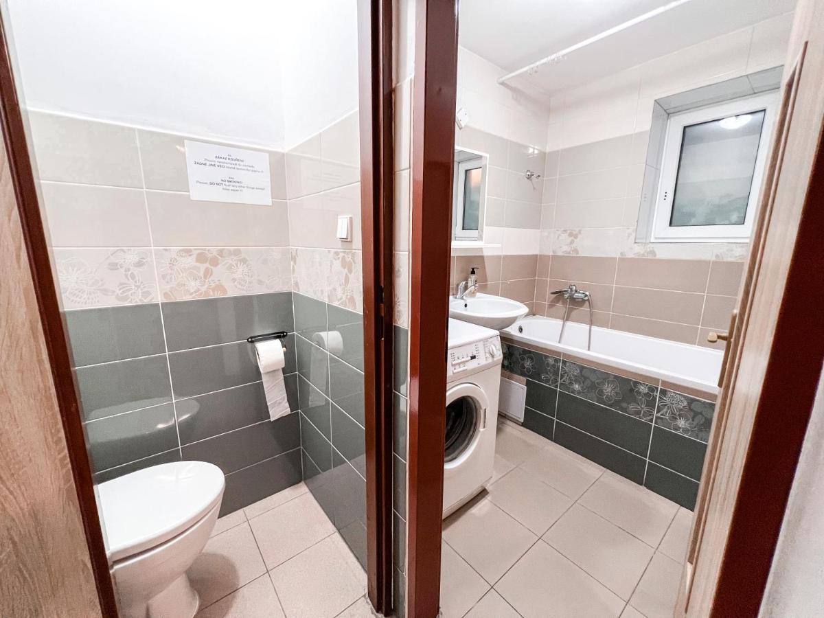 פראג 3 Apartments In 1 Location מראה חיצוני תמונה